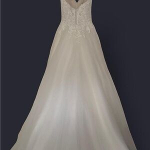 Maggie Sottero Elegant White Wedding Dress